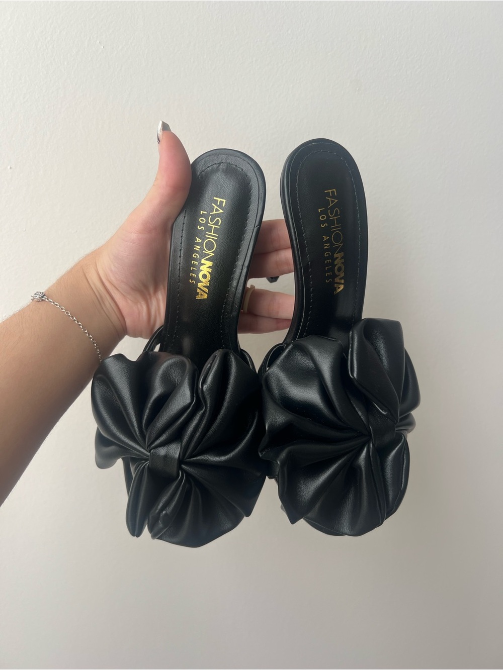 FASHION NOVA Bow Mules in Black - 6.5W